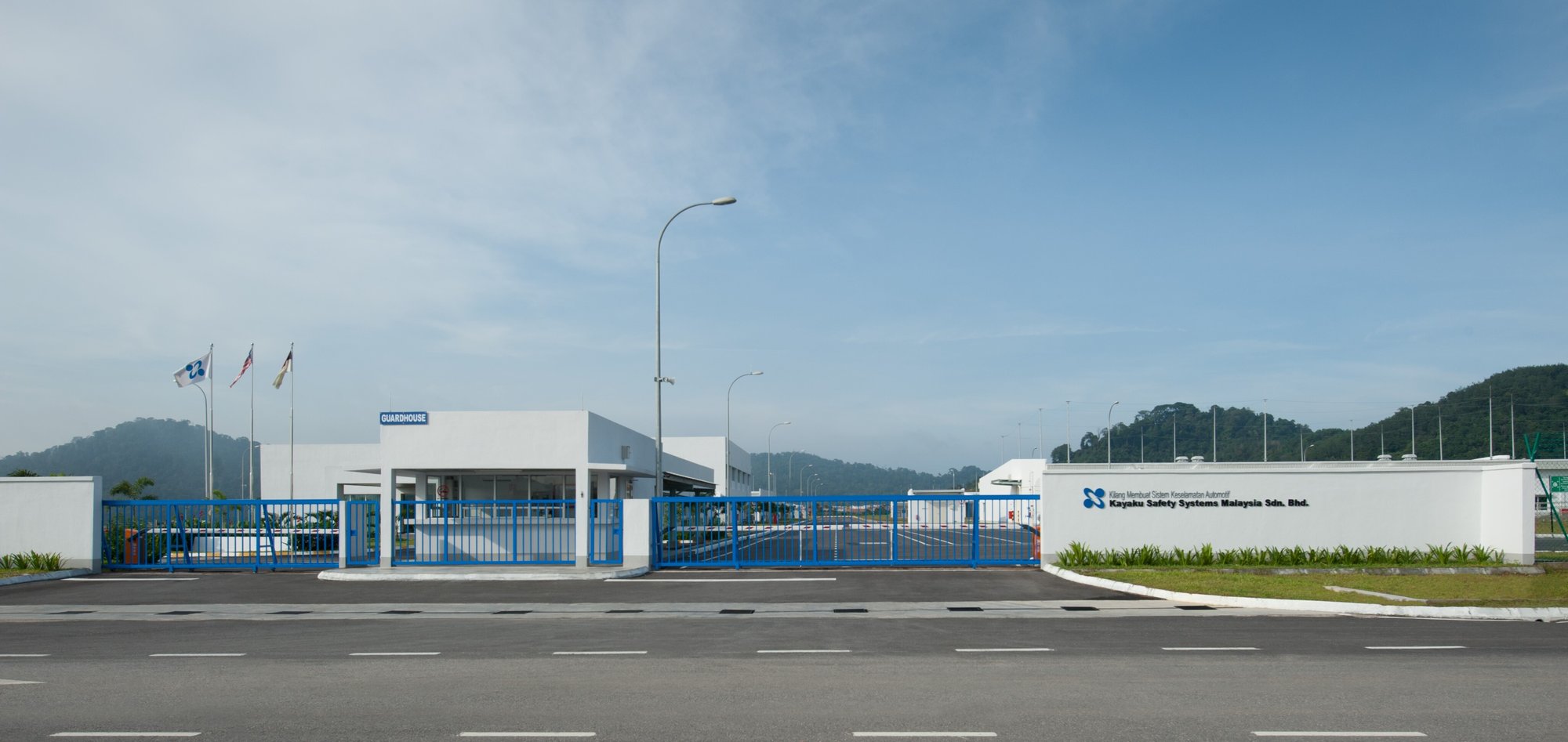 03-Entrance-reduced