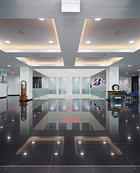 03-407-BridgeStone_Office_TAKENAKA_-13.01.2017-