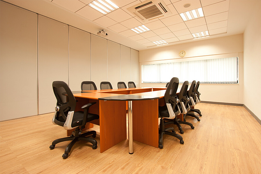 04-09-Meeting-Room-selected